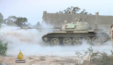 Λιβύη: Βλήμα άρματος έσκασε μέσα στο πυροβόλο στην διάρκεια εκπαίδευσης – Ένας νεκρός (βίντεο)