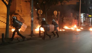 ΑΠΘ για επεισόδια: «Ίσως ήρθε η ώρα για την άμεση ενεργοποίηση της ελεγχόμενης πρόσβασης στο Πανεπιστήμιο»