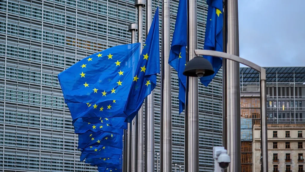 Το 20ό πακέτο κυρώσεων της ΕΕ για το ρωσικό πετρέλαιο εισάγει για πρώτη φορά περιορισμούς σε λιμάνια εκτός ΕΕ