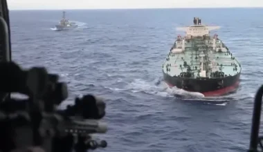 Οι ΗΠΑ κατέσχεσαν ακόμα ένα δεξαμενόπλοιο ρωσικών συμφερόντων στον Ινδικό Ωκεανό (βίντεο)