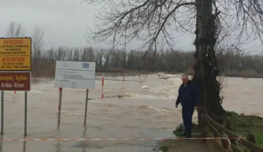 Επί ποδός ολόκληρος ο Έβρος από τις πλημμύρες στη Βουλγαρία: Υπερχείλισαν ποτάμια (βίντεο)