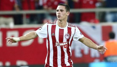 Ν.Ποντένσε: Με χρηματικό πρόστιμο τιμώρησε η ΔΕΑΒ τον παίκτη του Ολυμπιακού για το περιστατικό με την ομπρέλα