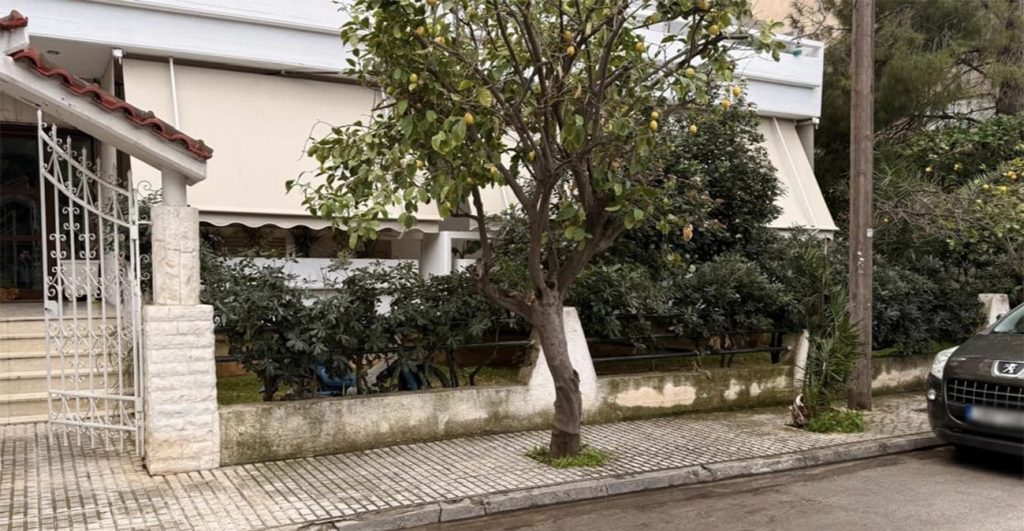 Θάνατος 71χρονης στην Ελευσίνα – Πρώην σύζυγος 44χρονης κόρης: «Χτύπησε στον ώμο και ξεψύχησε σε 3 λεπτά»