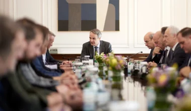 Κ.Μητσοτάκης σε κτηνοτρόφους: «Το μόνο σχέδιο στο οποίο επιμένουμε είναι η οριστική εκρίζωση της ευλογιάς»