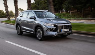 Πρώτη επαφή με το νέο BYD Sealion 5 DM-i