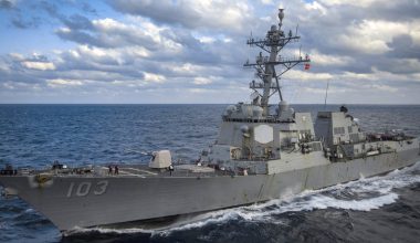 Αμερικανικό αντιτορπιλικό συγκρούστηκε με πετρελαιοφόρο Στόλου στην Καραϊβική: Δυο τραυματίες