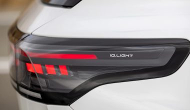 PHEV C-SUV με αυτονομία 146 km, 272 PS και όφελος €3.000