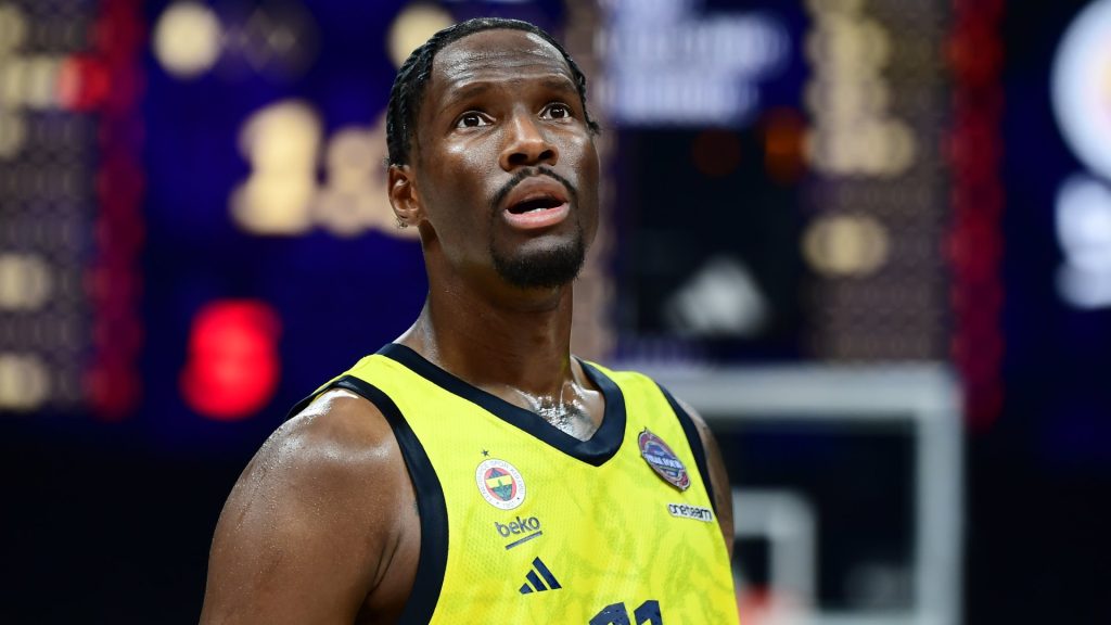 Παναθηναϊκός: Ανακοίνωσε την απόκτηση του Χέιζ Ντέιβις για τα επόμενα 2,5 χρόνια