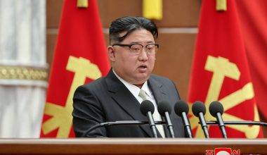 Σεούλ: «Ο Κιμ Γιονγκ Ουν επέλεξε την έφηβη κόρη του ως διάδοχο» (βίντεο)