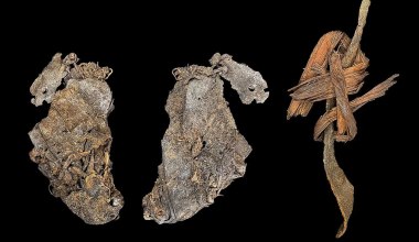 Σπουδαία ανακάλυψη στο Όρεγκον των ΗΠΑ: Βρέθηκαν τα αρχαιότερα μέχρι σήμερα δείγματα ραμμένων ενδυμάτων