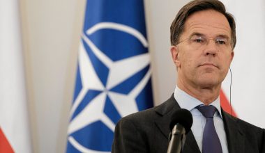 Ρούτε για την απουσία του Αμερικανού υπ. Άμυνας από τη Σύνοδο του ΝΑΤΟ: «Οι ΗΠΑ είναι προσηλωμένες στη Συμμαχία»