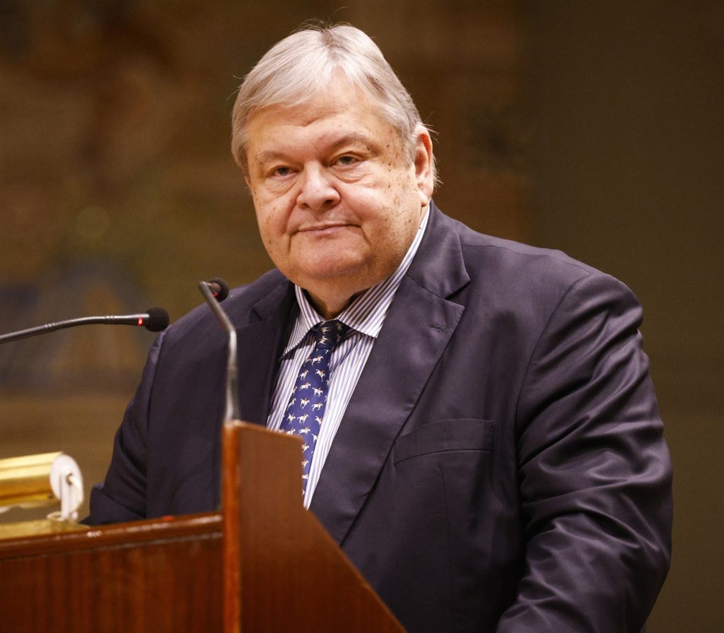 Μετωπική σύγκρουση Ε.Βενιζέλου και Μεγάρου Μαξίμου: «Για δείτε γιατί σας χτυπούν δύο πρώην ηγέτες σας»