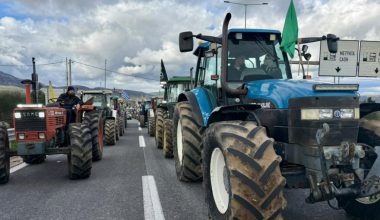 Στο Σύνταγμα φτάνουν αγρότες από όλη την Ελλάδα