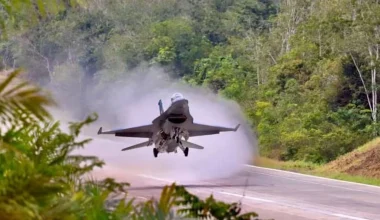 Η Ινδονησία θέλει ένα αεροδρόμιο μαχητικών σε κάθε επαρχία και θα χρησιμοποιήσει τους αυτοκινητόδρομους