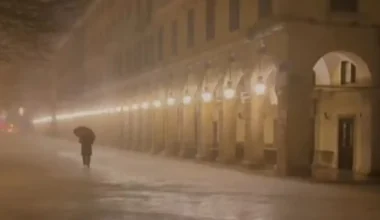 Βίντεο: Καταστροφές και πλημμύρες στο Λιστόν στην Κέρκυρα