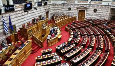 Με 158 ναι πέρασε το νομοσχέδιο για τις Συλλογικές Συμβάσεις Εργασίας