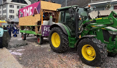 Ελβετία: Τουλάχιστον 11 τραυματίες από έκρηξη σε άρμα κατά τη διάρκεια καρναβαλικών εορτασμών