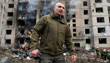 Δήμαρχος Κιέβου: «Η πόλη βρίσκεται στο χείλος της καταστροφής»