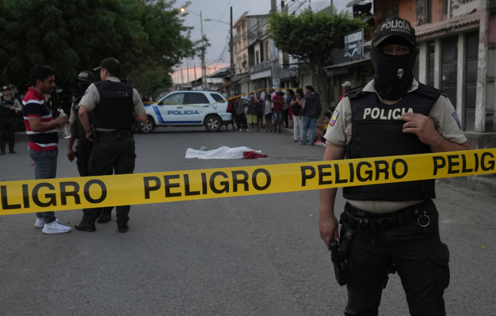 Ισημερινός: Ανακαλύφθηκαν οκτώ ανθρώπινα κεφάλια μαζί με φυλλάδια που έγραφαν «απαγορεύεται η κλοπή»