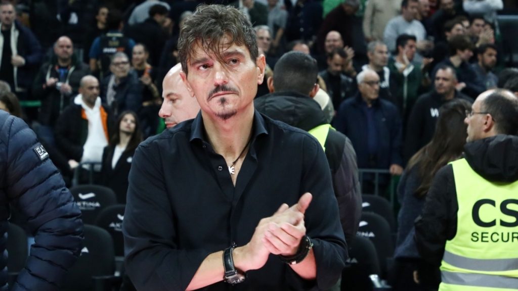 «Τι αμαρτίες πληρώνω;»: Η αντίδραση Δ.Γιαννακόπουλου μετά την ήττα του Παναθηναϊκού από τον Κολοσσό Ρόδου