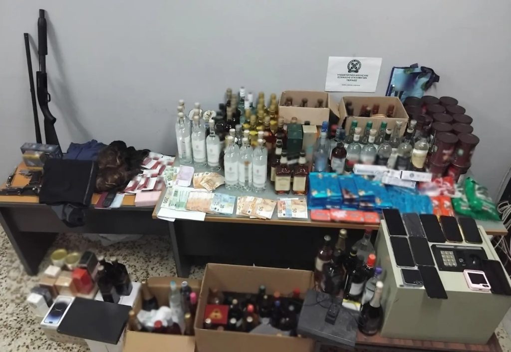 Αλλοδαποί έκλεβαν ποτά και τα πουλούσαν στην Αλβανία