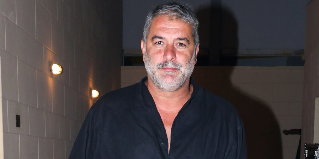 Το ζεϊμπέκικο του Β.Μπισμπίκη με τον πρώην βουλευτή του ΣΥΡΙΖΑ Θ.Μωραΐτη και το χειροκρότημα της Δ.Βανδή (βίντεο)