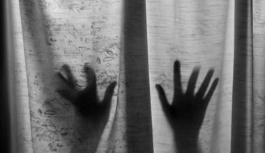 Λονδίνο: Πρώην ιμάμης βίασε γυναίκες και ανήλικα κορίτσια αφού τις έπεισε ότι είχε «μαγικές δυνάμεις»