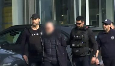 Φονική έκρηξη στη Βιολάντα: Ξεσπούν οι συγγενείς των θυμάτων κατά του ιδιοκτήτη – «Να πάει μέσα»