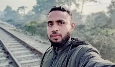 Φρικτός θάνατος 32χρονου στο Μπαγκλαντές για μια selfie: Παρασύρθηκε από τρένο την ώρα που φωτογραφιζόταν