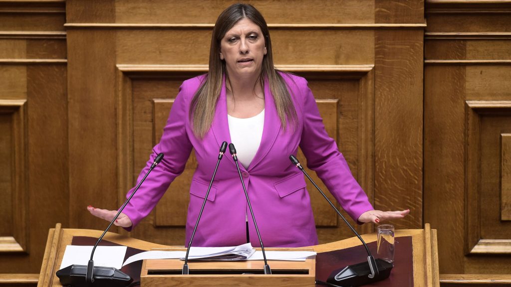 Πλεύση Ελευθερίας: Υπάλληλος καταγγέλλει «απλήρωτους μισθούς» και «ηθική παρενόχληση» από τη Ζ.Κωνσταντοπούλου