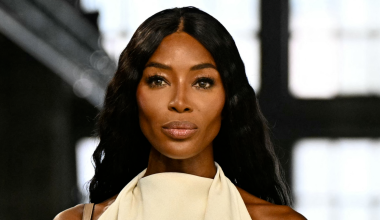 Ν.Κάμπελ: Πώς εμπλέκεται στο σκάνδαλο Τ.Επστάιν – Ο ρόλος της στη «στρατολόγηση» νέων κοριτσιών