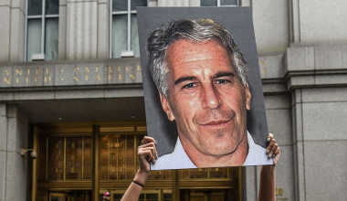 Τ.Επστάιν: Ο παιδόφιλος χρηματιστής χρηματοδοτούσε την Ουκρανία για «κατασκευή» τέλειων γενετικά παιδιών!