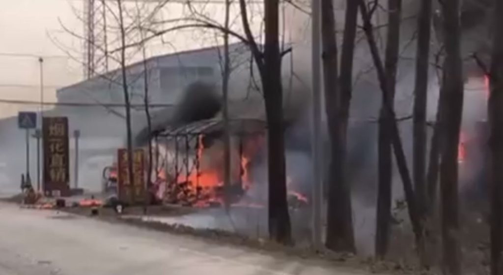 Κίνα: Τουλάχιστον 8 νεκροί και 2 τραυματίες από έκρηξη σε κατάστημα πυροτεχνημάτων (βίντεο)