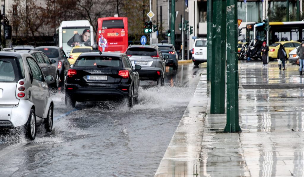 Η ΕΜΥ επικαιροποίησε το έκτακτο δελτίο επιδείνωσης του καιρού: Βροχές, καταιγίδες, χαλάζι & θυελλώδεις άνεμοι