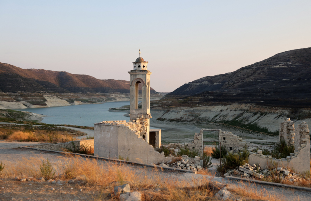 Κύπρος προς κατοίκους: «Μειώστε κατά 10% την κατανάλωση νερού – Κάθε σταγόνα μετράει τώρα»