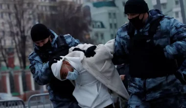 Στη φυλακή τέσσερις μάρτυρες του Ιεχωβά στη Ρωσία για εξτρεμιστική δραστηριότητα