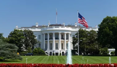 ΗΠΑ: Ένα βήμα πριν την κήρυξη πολέμου στο Ιράν – «Η διπλωματία έχει φτάσει στο φυσικό της τέλος»