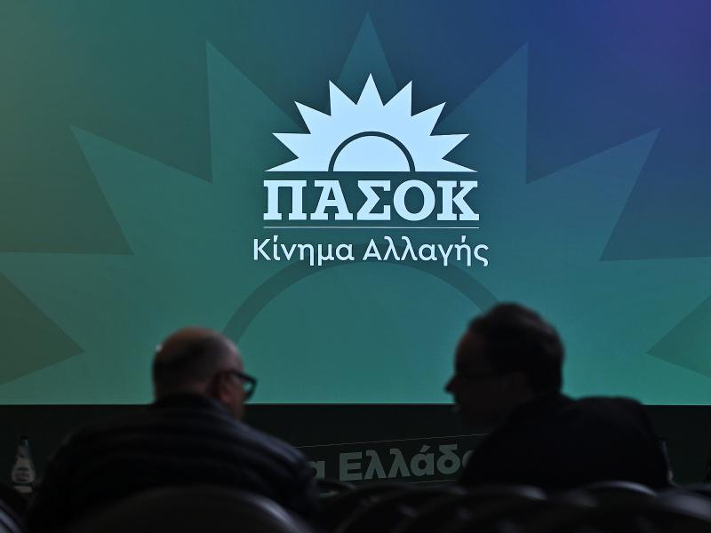 Γιατί στο ΠΑΣΟΚ «καίγονται» να πείσουν τον κόσμο ότι δεν πρόκειται να συγκυβερνήσουν με την ΝΔ