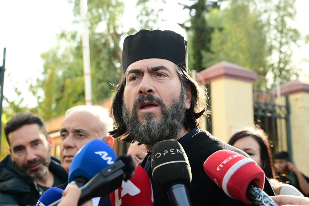 Αναβάλλεται για αύριο η απόφαση του Εφετείου για τον πάτερ Αντώνιο λόγω… τήρησης του ωραρίου