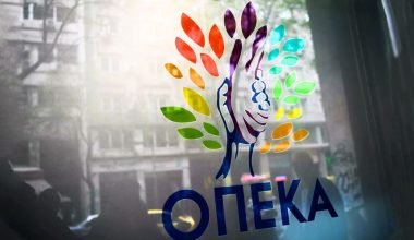 Το ΠΑΣΟΚ αναστέλλει την κομματική ιδιότητα της Αναστασίας Χατζηδάκη