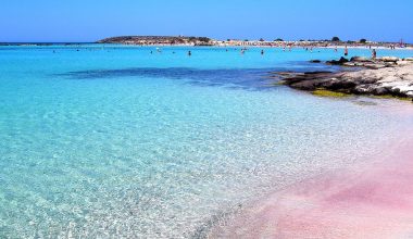 Trip Advisor: Οι τέσσερις ελληνικές παραλίες που βρίσκονται στη λίστα με τις καλύτερες στον κόσμο για το 2026