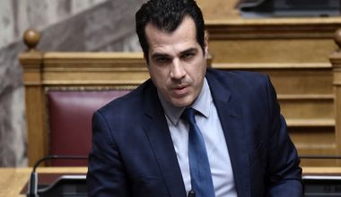 Πλεύρης: «Έχουμε τις μικρότερες δυνατές ροές στα νησιά που υπήρχαν – Στόχος μας η αντιμετώπιση της μετανάστευσης»