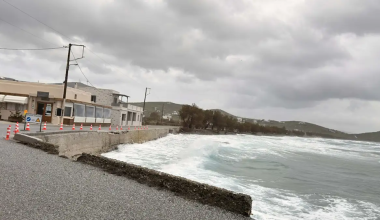 Σε κατάσταση έκτακτης ανάγκης κηρύχθηκε η Τήνος: Μεγάλες ζημιές στο νησί από την κακοκαιρία