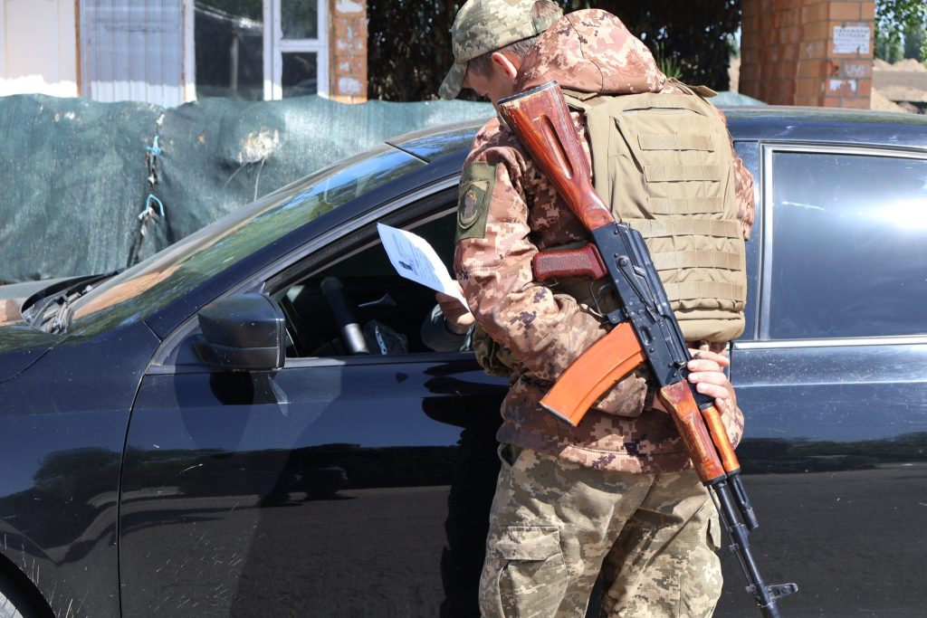 Βίντεο: Συγκρούσεις μεταξύ στρατιωτών της TCC και Ουκρανών πολιτών στην περιοχή Τσερνίβτσι