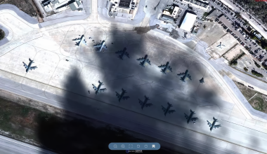 Για πρώτη φορά στοχοποιείται καθαρά η Σούδα: Κινεζικές δορυφορικές φωτογραφίες δείχνουν τα αμερικανικά μαχητικά!