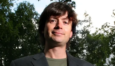 «Θρίλερ» με τον θάνατο του συνιδρυτή της εταιρείας Asos: Έπεσε από τον 17ο όροφο κτηρίου στην Ταϊλάνδη!