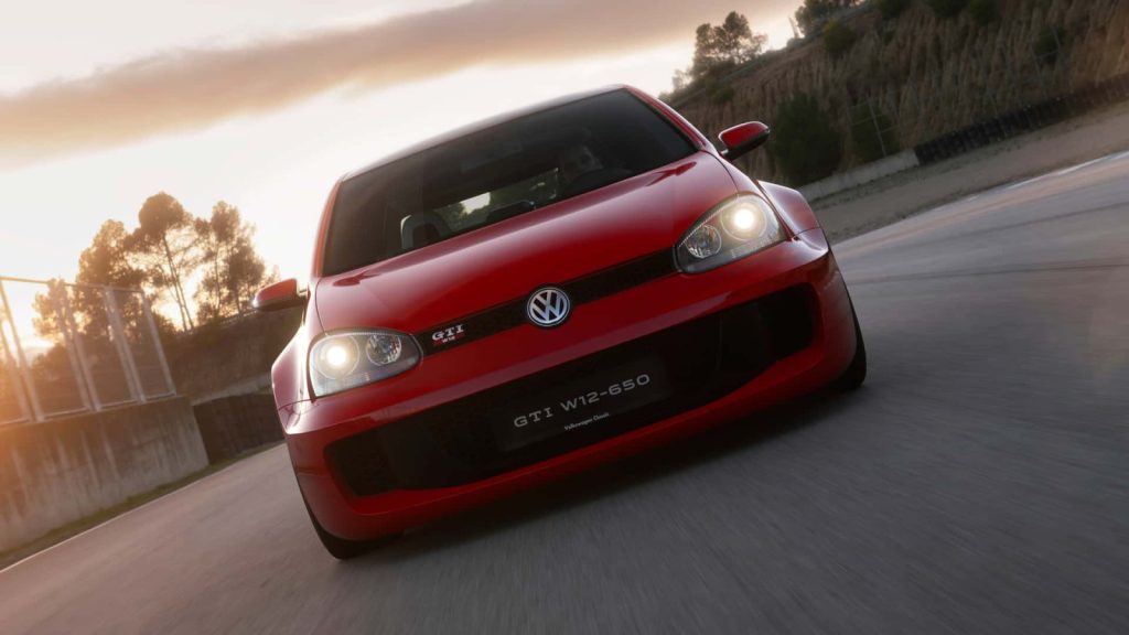 Volkswagen: Δεύτερη νιότη για το Golf W12 των 650 ίππων