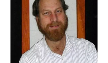 ΗΠΑ: Μυστήριο γύρω από το θάνατο διάσημου αστροφυσικού της NASA – Τον πυροβόλησαν στη βεράντα του σπιτιού του