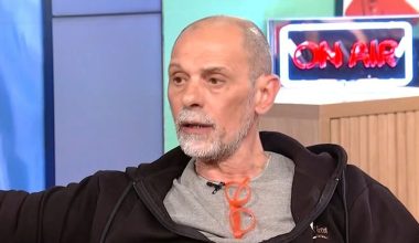 Τ.Θεοδωρίδης: «Ο Γ.Δαλιανίδης μου είχε πει ότι αν βγεις με το κανονικό σου όνομα θα σε πουν ψωνάρα»