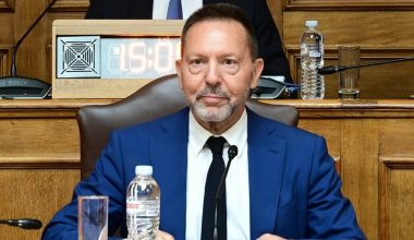 Γ.Στουρνάρας σε Politico: «Έχουμε πει όχι στο ρωσικό πετρέλαιο – Στηρίζουμε την Ουκρανία»